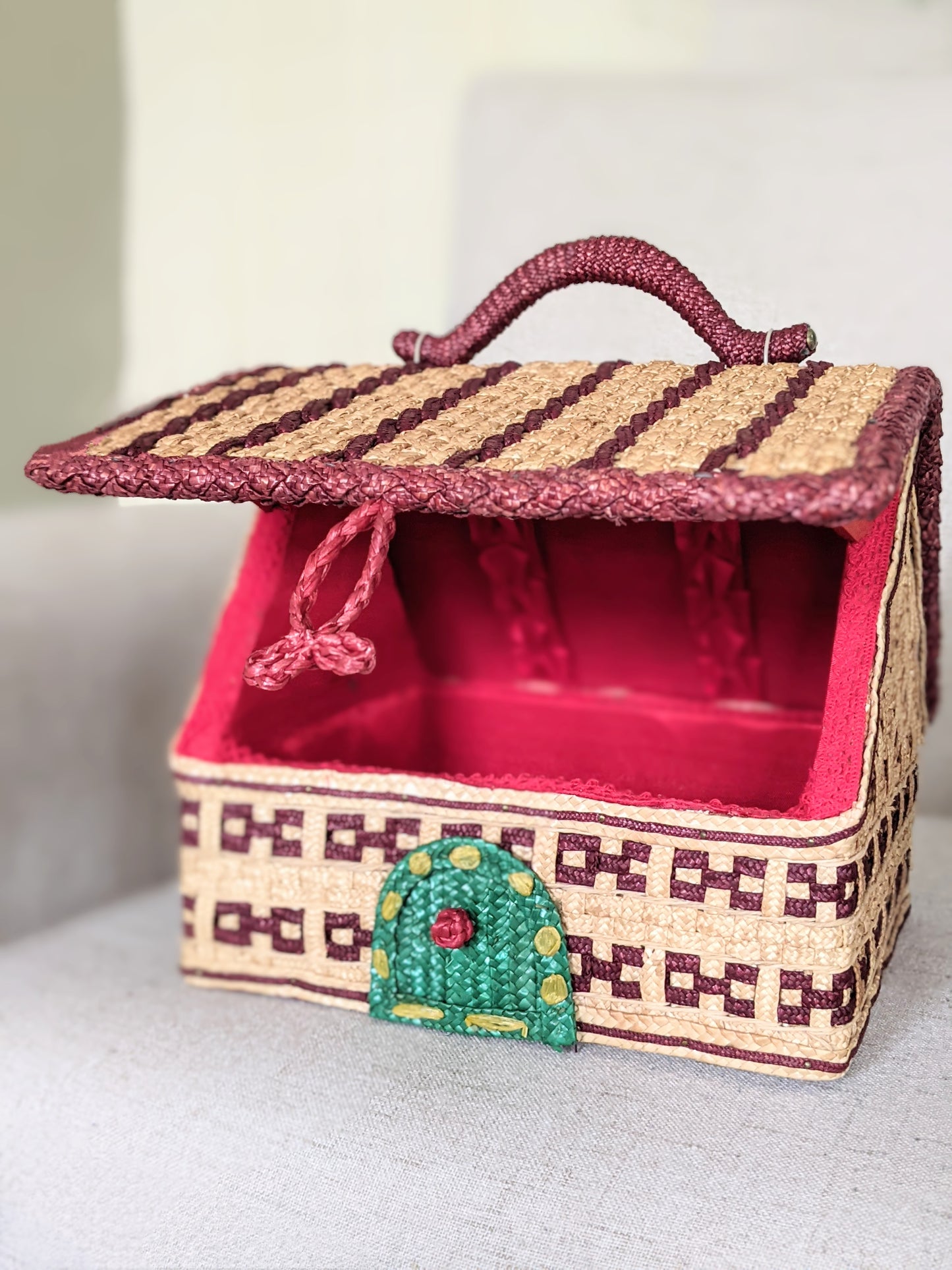 Gingerbread cottage vintage basket