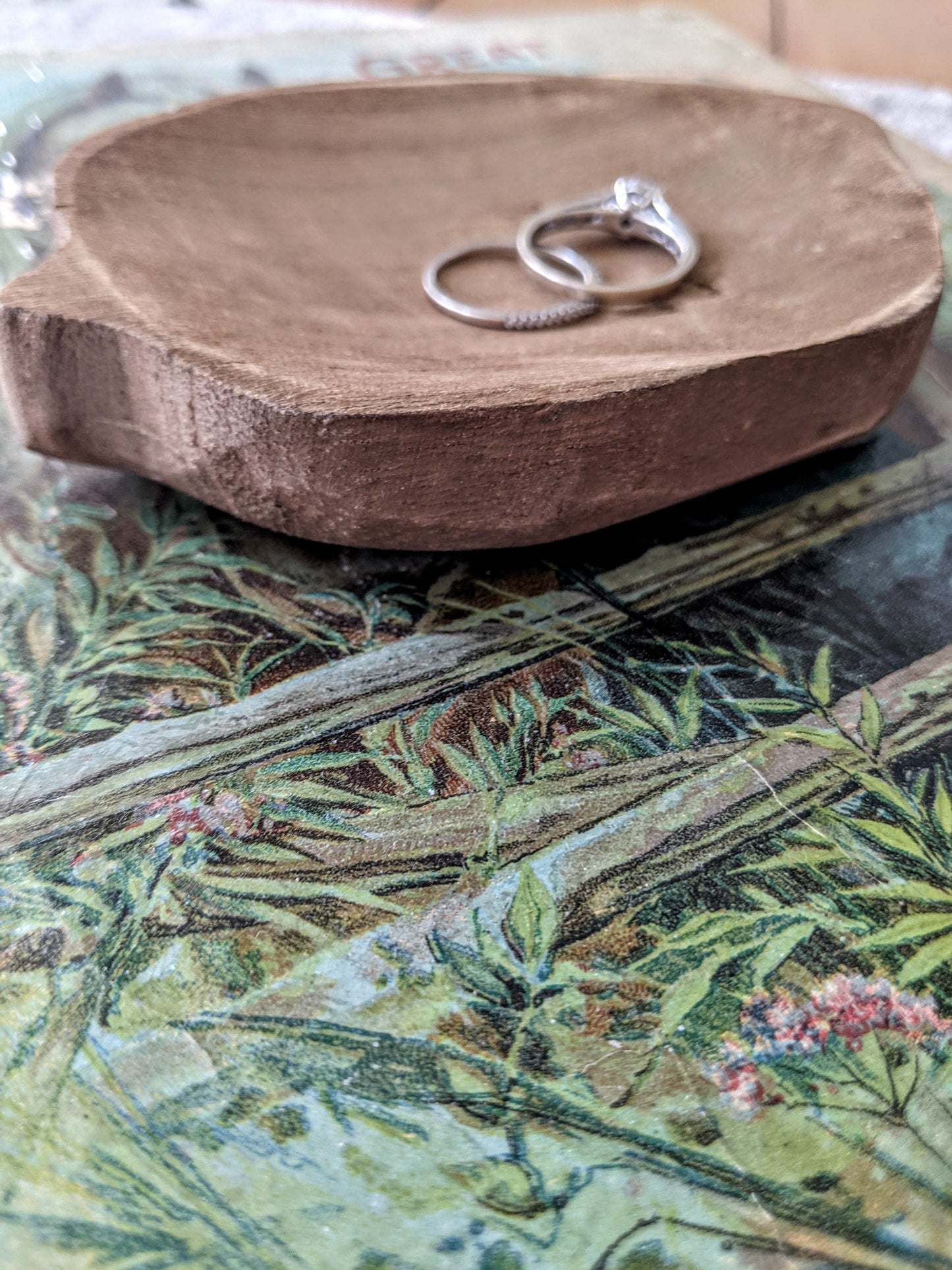Featured Product Carved Wood Leaf Trinket Dish