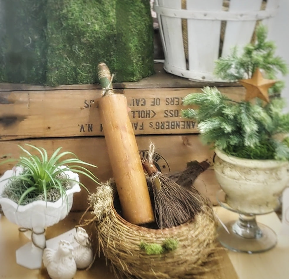 1940's farmhouse kitchen rolling pin with green handles